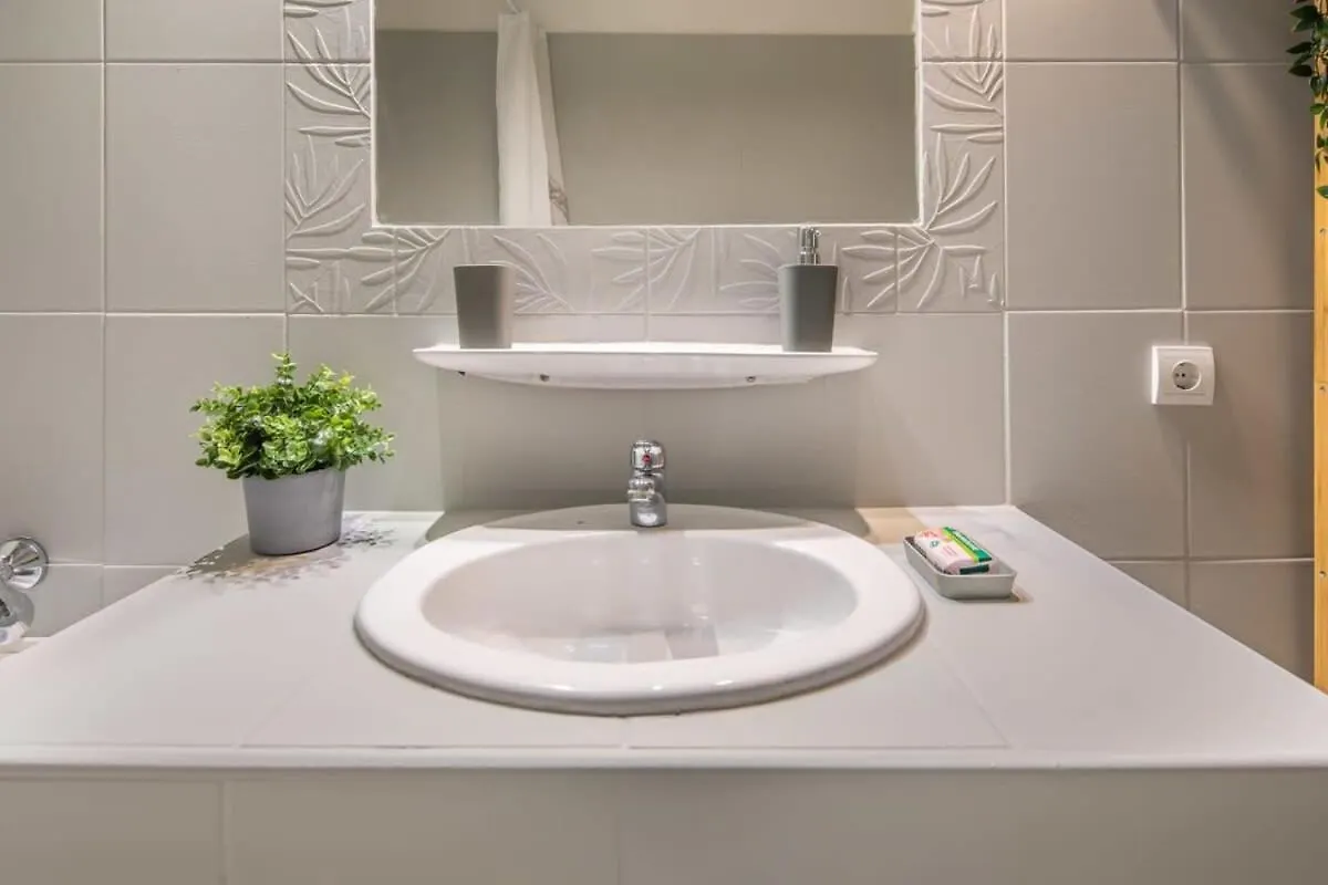 شقة Trendy Downtown Hideaway بودابست 0*,