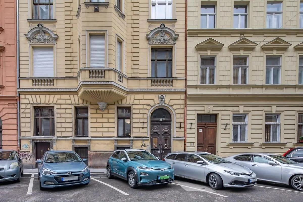 Trendy Downtown Hideaway Apartman Budapest